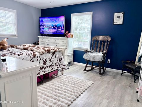 Tiny photo for 905 E Wilmington Street, Burgaw, NC 28425 (MLS # 100555463)