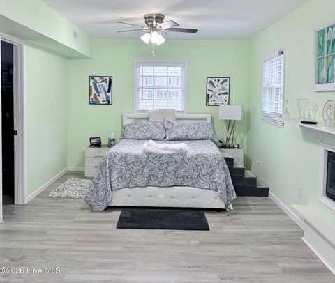 Tiny photo for 905 E Wilmington Street, Burgaw, NC 28425 (MLS # 100555463)