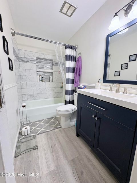 Tiny photo for 905 E Wilmington Street, Burgaw, NC 28425 (MLS # 100555463)