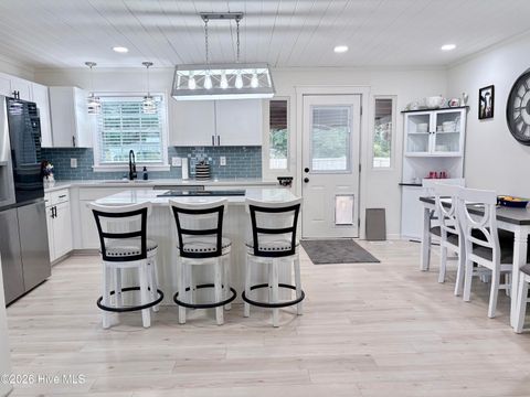 Tiny photo for 905 E Wilmington Street, Burgaw, NC 28425 (MLS # 100555463)