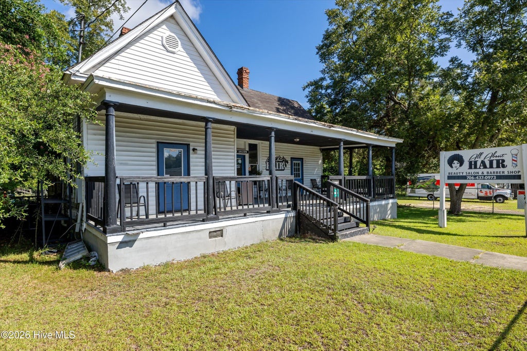 Photo of 505 E 6th Street, Waynesboro, GA 30830 (MLS # 100611350)