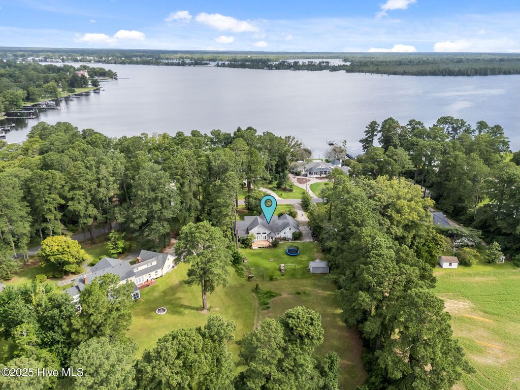 Photo of 1805 Rivershore Road, Elizabeth City, NC 27909 (MLS # 100557827)