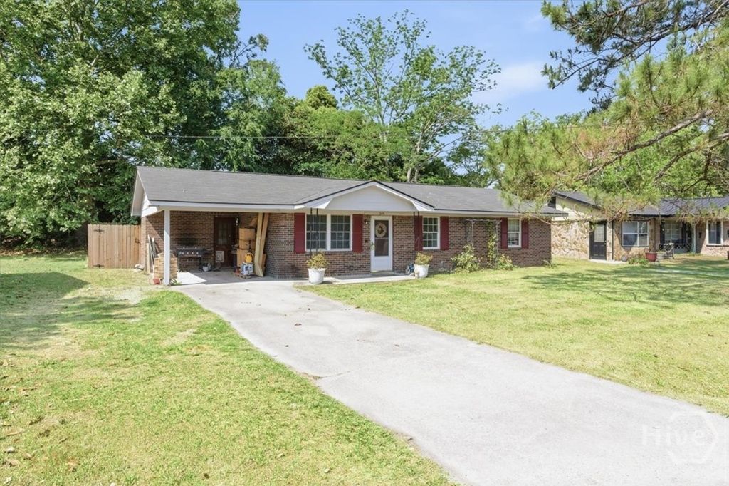 Photo of 345 W Poplar Street, Jesup, GA 31545 (MLS # SA355082)