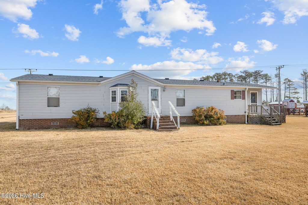 Photo of 1150 Highway 70 Davis, Davis, NC 28524 (MLS # 100547852)