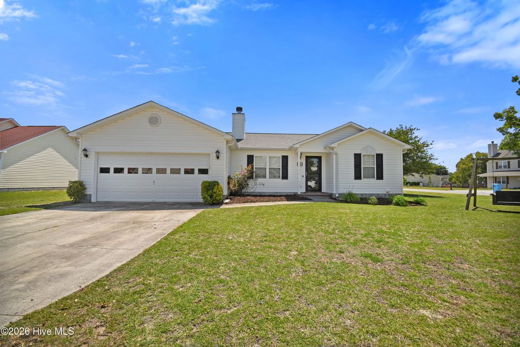 Photo of 200 Essex Court, Richlands, NC 28574 (MLS # 100573335)
