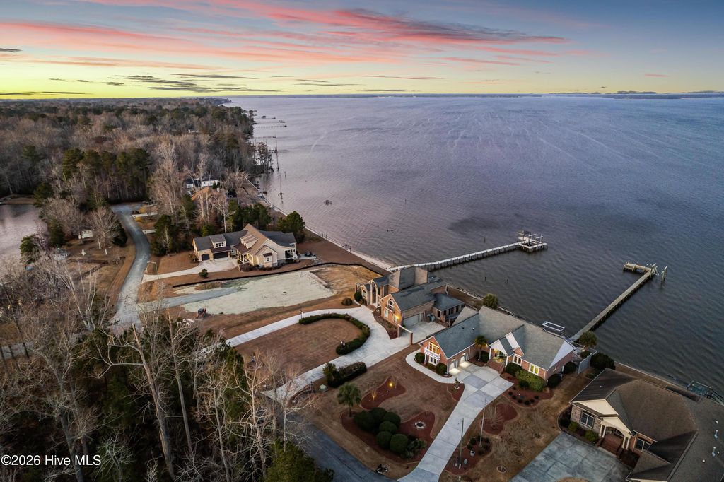 Photo of 116 Stillwood Court, New Bern, NC 28560 (MLS # 100548617)