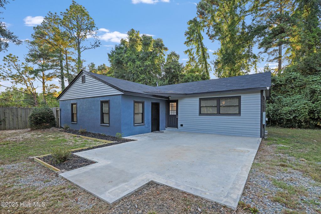 Photo of 5368 Niagara Carthage Road, Southern Pines, NC 28387 (MLS # 100535142)