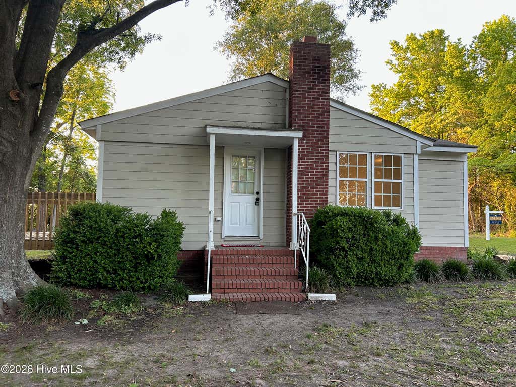 Photo of 4044 Nc Highway 50, Maple Hill, NC 28454 (MLS # 100581911)
