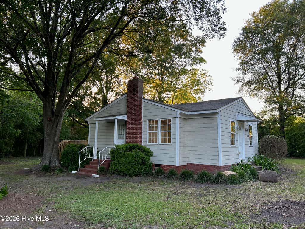 Photo of 4044 Nc Highway 50, Maple Hill, NC 28454 (MLS # 100581911)