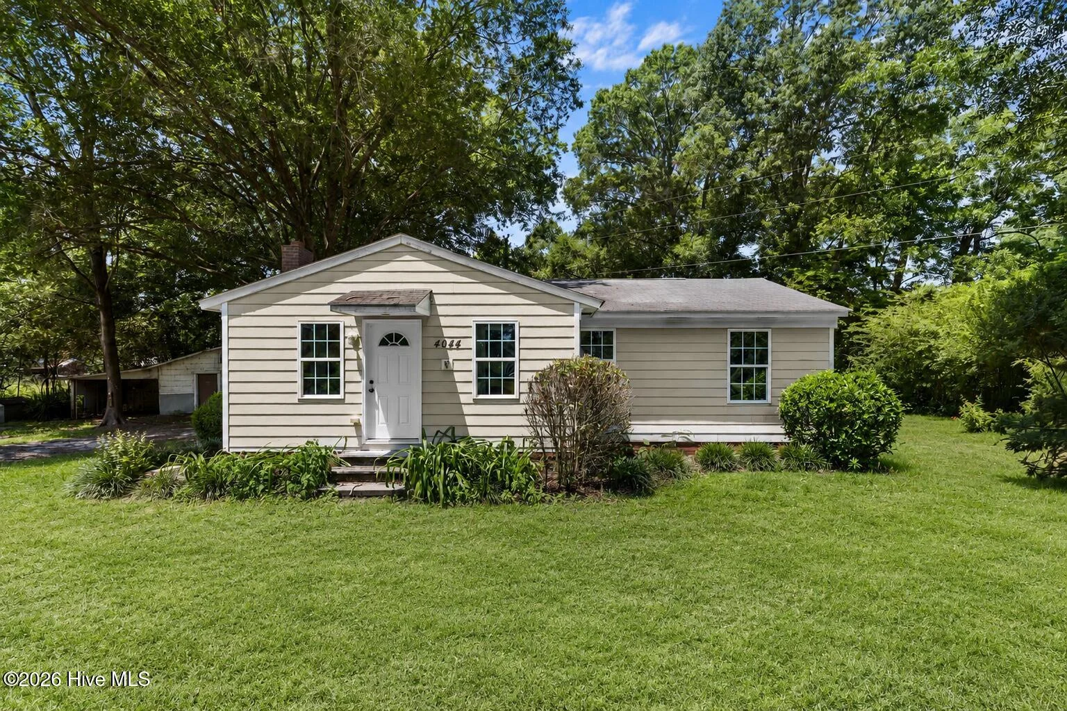 4044 Nc Highway 50, Maple Hill, NC, 28454