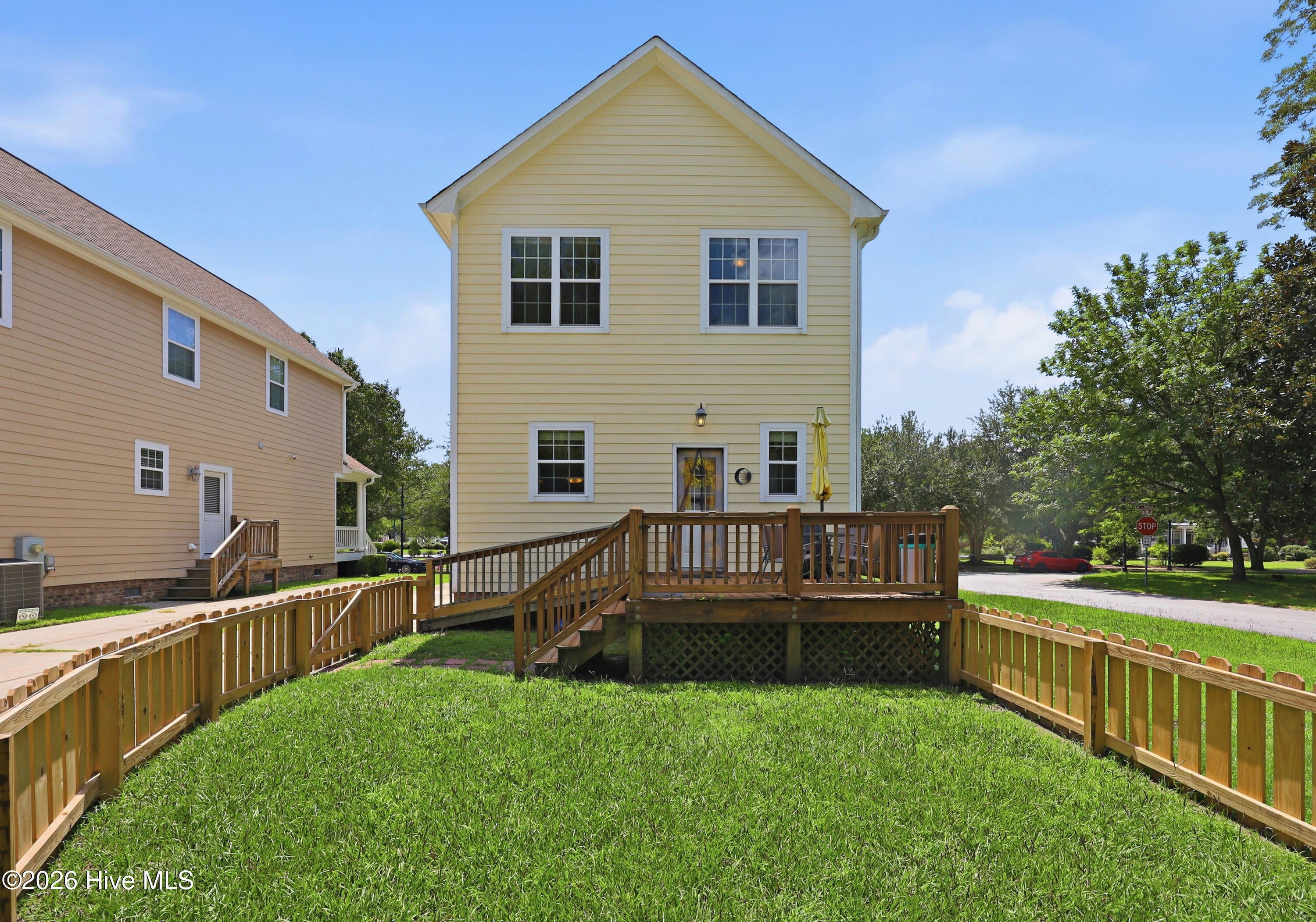 215 W Railroad Street
