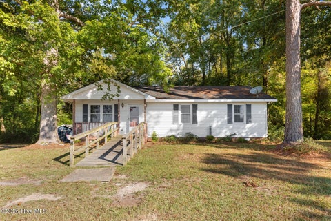 Photo of 177 Quinn Store Road, Beulaville, NC 28518 (MLS # 100610873)