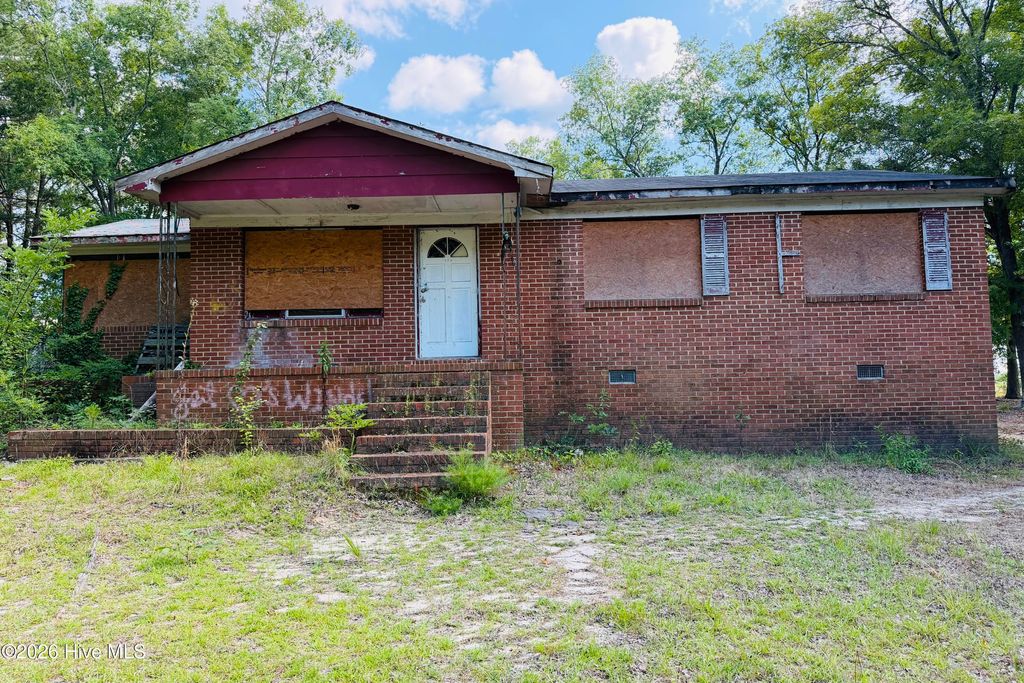 Photo of 176 Wiggins Road, Rockingham, NC 28379 (MLS # 100586043)