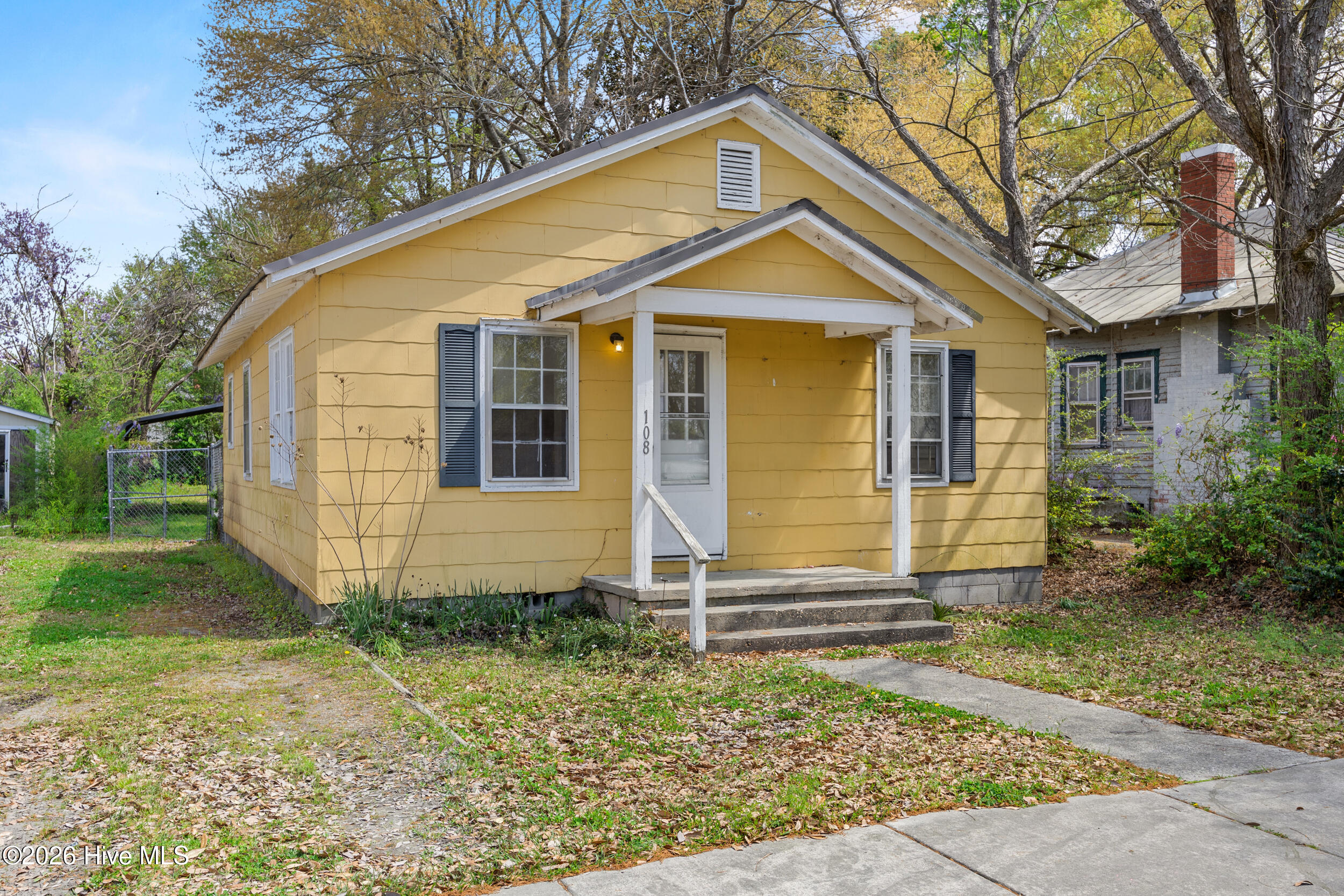 108 N Dickerson Street