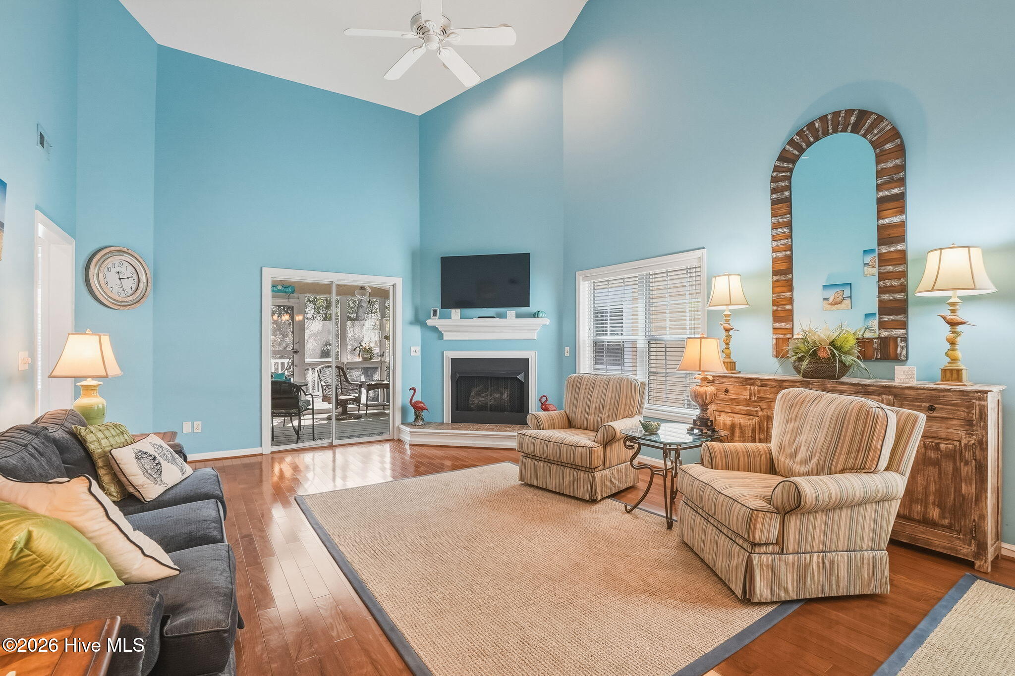805 Sloop Pointe Lane