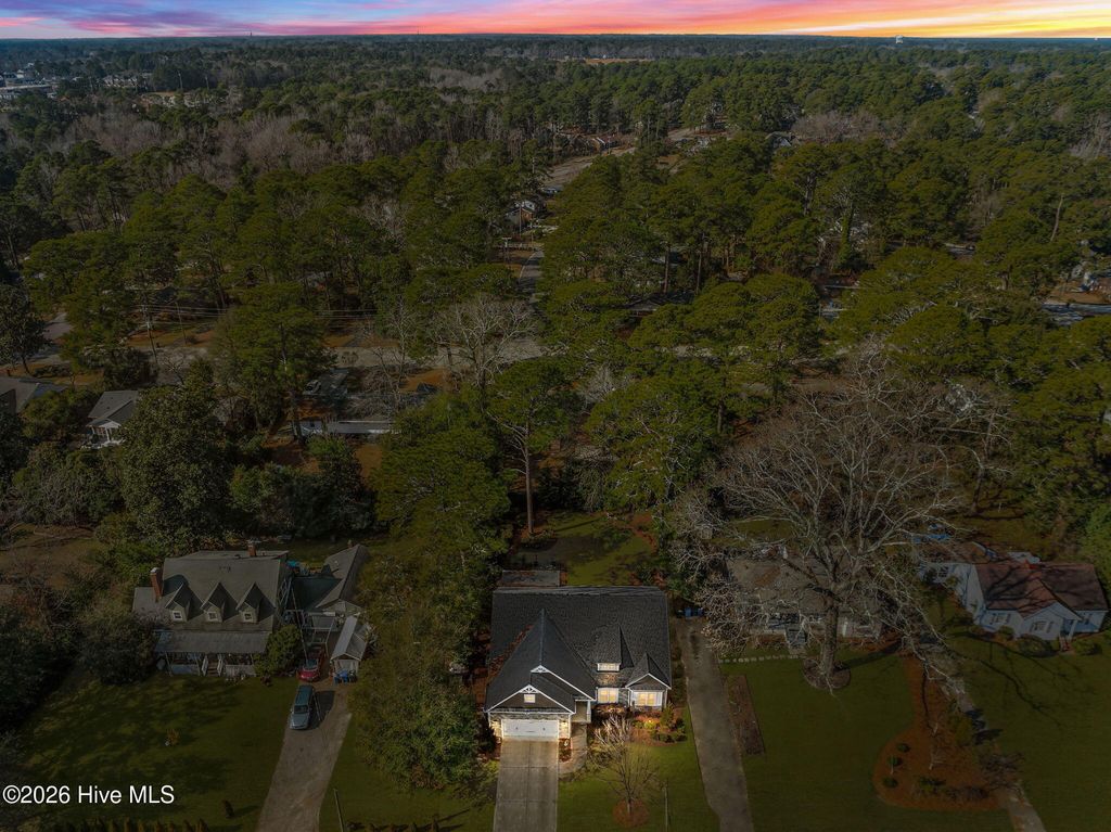 Photo of 308 Pinecrest Drive, Fayetteville, NC 28305 (MLS # 100554296)