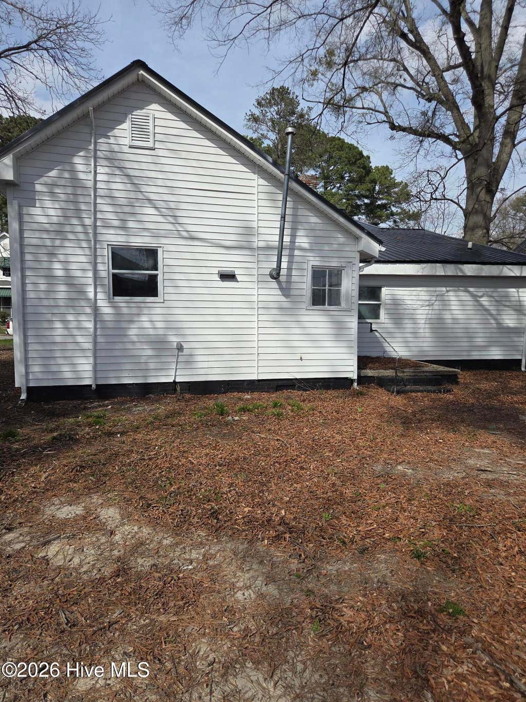 Photo of 109 E Grainger Avenue, Kinston, NC 28501 (MLS # 100585919)