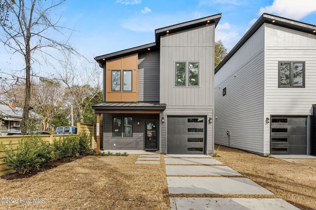 Photo of 1909 Lingo Street, Wilmington, NC 28403 (MLS # 100566650)