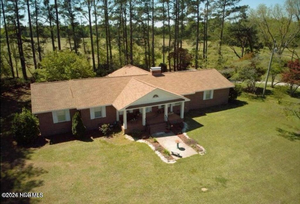Photo of 4803 Andrew Jackson Road SW, Chadbourn, NC 28431 (MLS # 100549344)