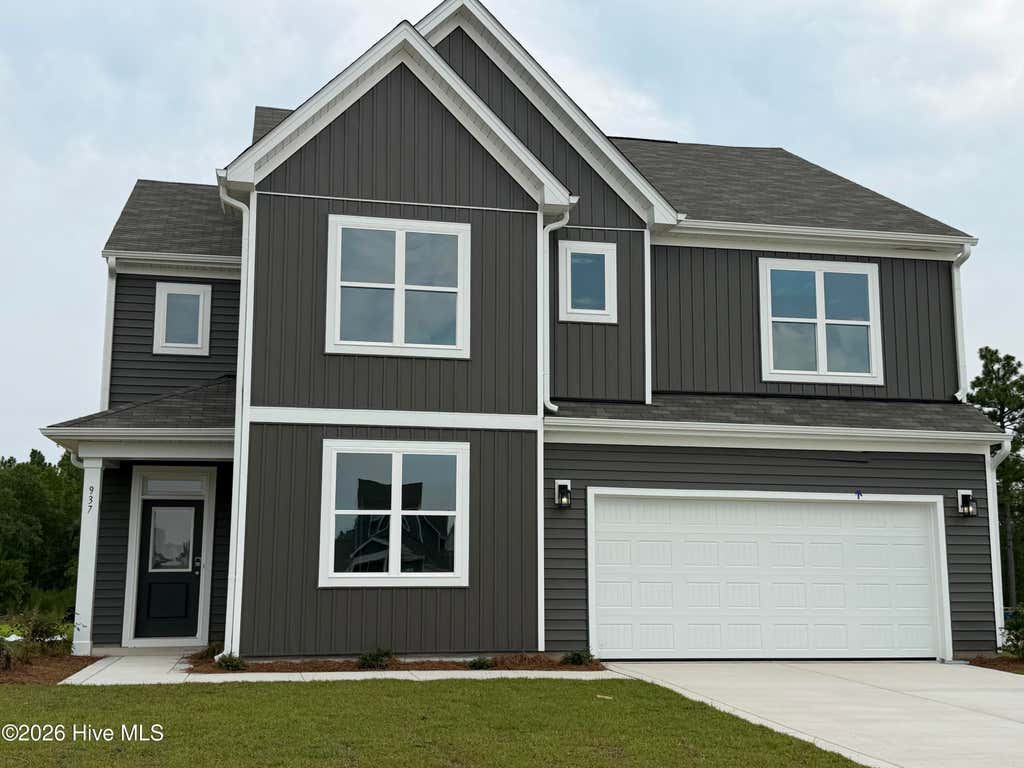 Photo of 937 Peckham Lp Loop, Aberdeen, NC 28315 (MLS # 100593133)