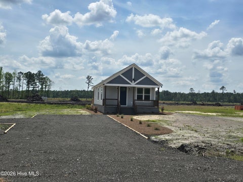 Homes For Sale - 579 Stokestown Road<br/> Wallace, NC 28466