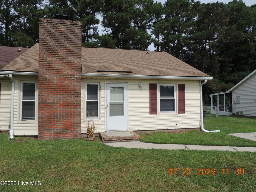 Photo of 125 Pine Crest Drive, Jacksonville, NC 28546 (MLS # 100590456)