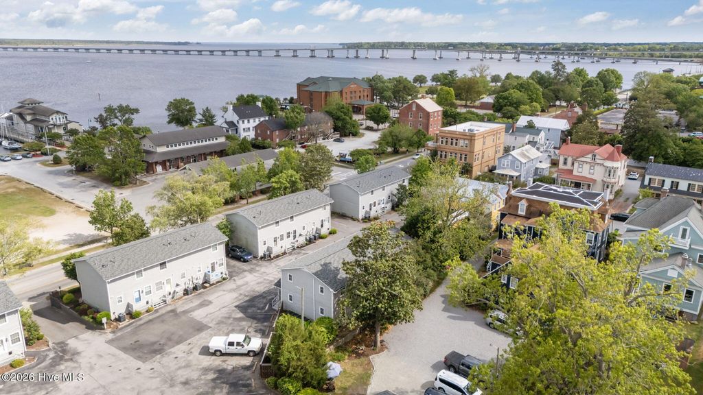 Photo of 315 River Walk, New Bern, NC 28560 (MLS # 100568993)