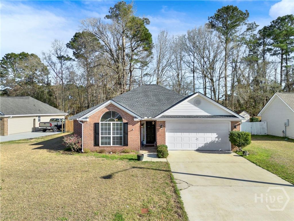 Photo of 135 Reese Drive, Richmond Hill, GA 31324 (MLS # SA350751)
