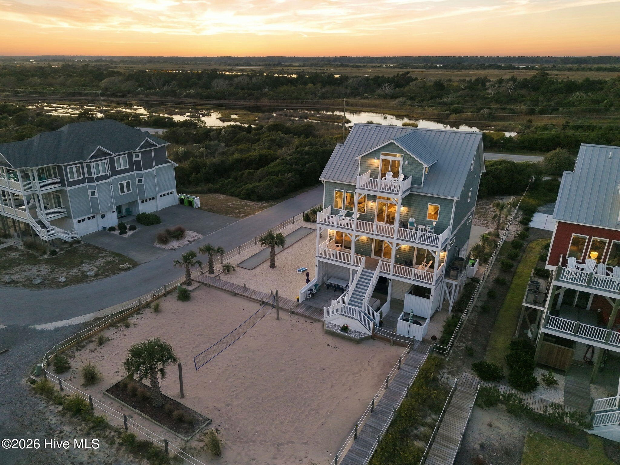606 Hampton Colony Circle