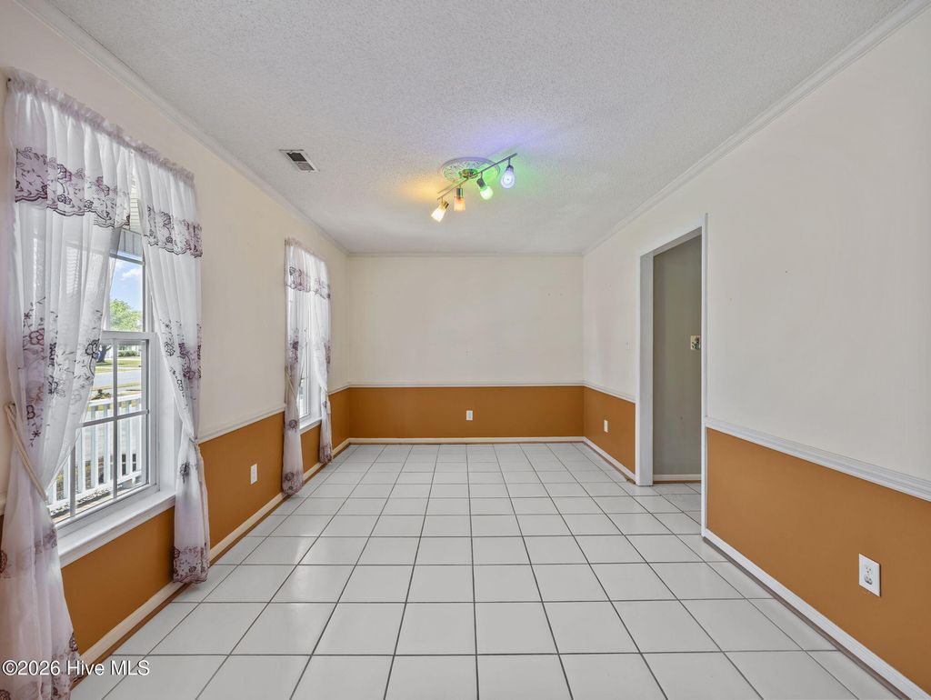 Photo of 1017 N Commons Drive N, Jacksonville, NC 28546 (MLS # 100565135)