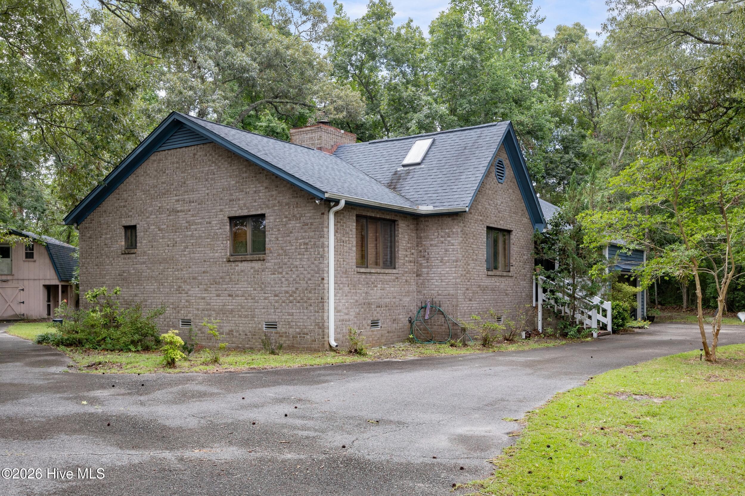 528 Pinehurst Circle