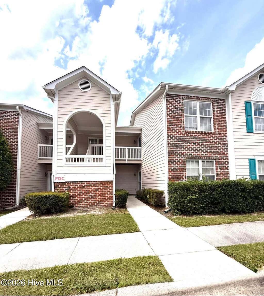 Photo of 901 Litchfield Way #D, Wilmington, NC 28405 (MLS # 100593435)