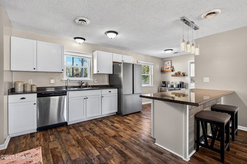 Tiny photo for 6021 E Red Oak Court, Jacksonville, NC 28546 (MLS # 100545052)