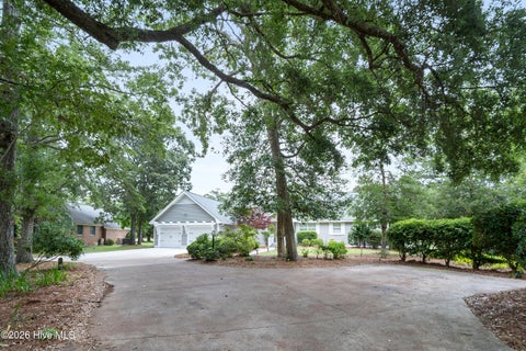 Tiny photo for 711 N Green Tee Road, Hampstead, NC 28443 (MLS # 100578902)