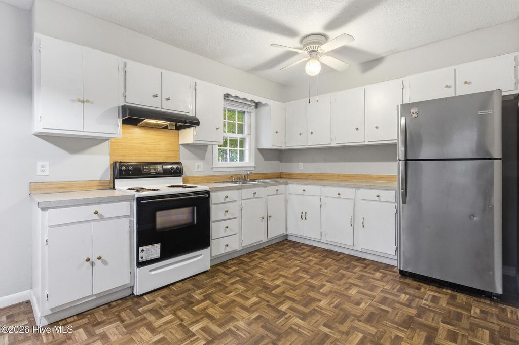 Photo of 347 Jeanette Street, Winterville, NC 28590 (MLS # 100576658)