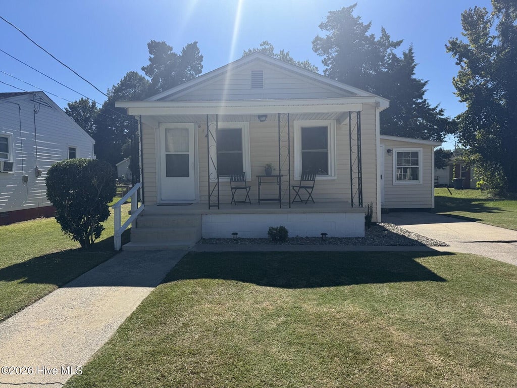 Photo of 614 W 10th Street, Washington, NC 27889 (MLS # 100608860)