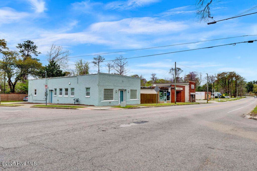 Photo of 2020 Princess Place Drive, Wilmington, NC 28405 (MLS # 100543464)