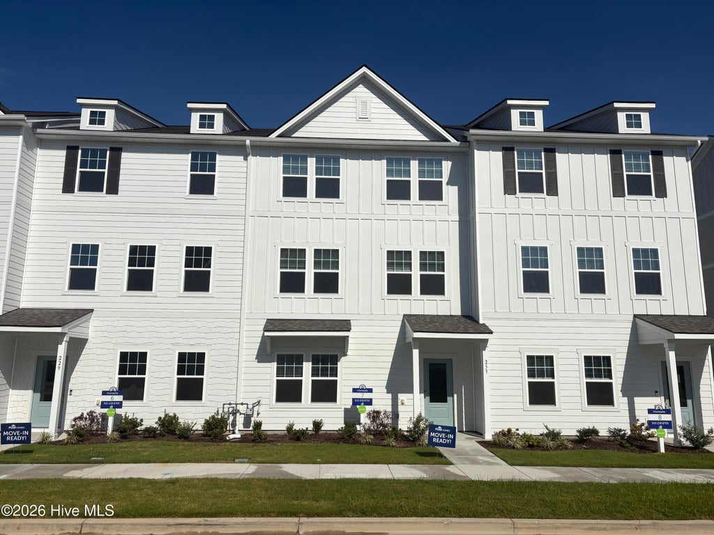 Photo of 233 Pelican Flight Loop, Wilmington, NC 28412 (MLS # 100603138)