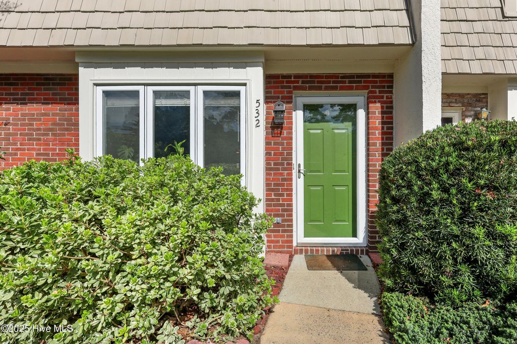 Photo of 532 Cobblestone Drive, Wilmington, NC 28405 (MLS # 100534967)
