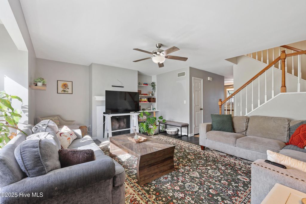 Photo of 532 Cobblestone Drive, Wilmington, NC 28405 (MLS # 100534967)