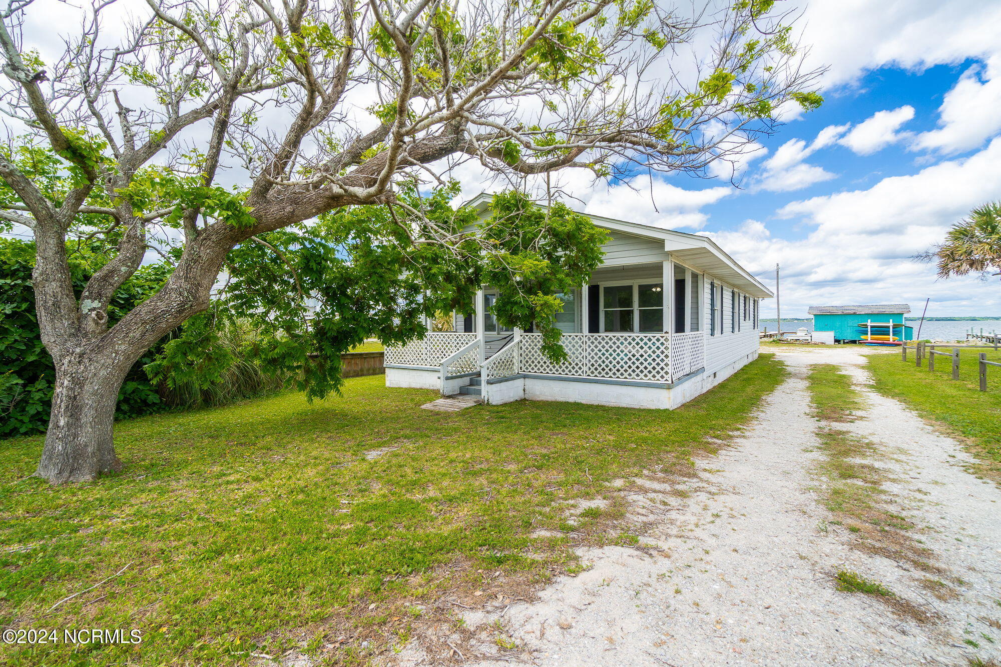 1096 Salter Path Road