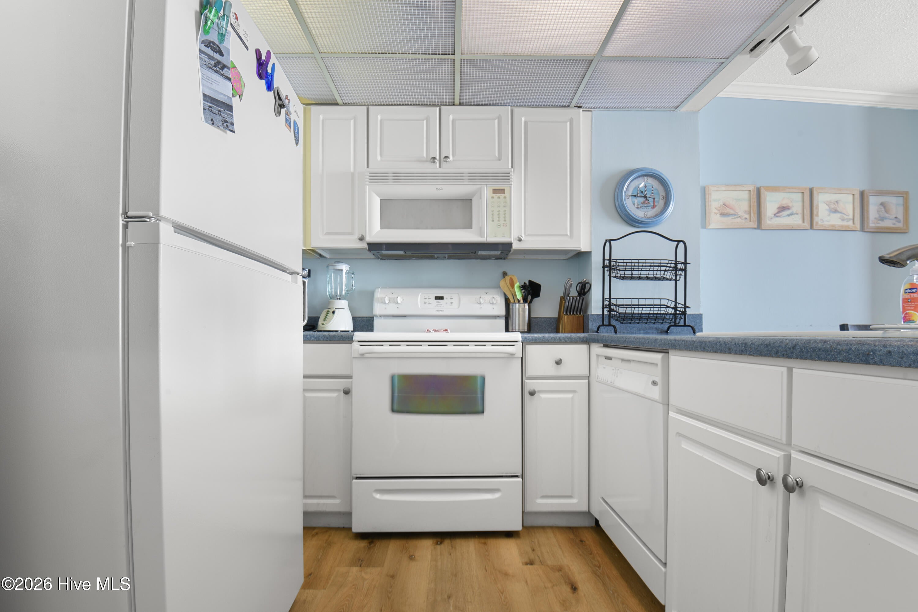 2000 New River Inlet Road 2409