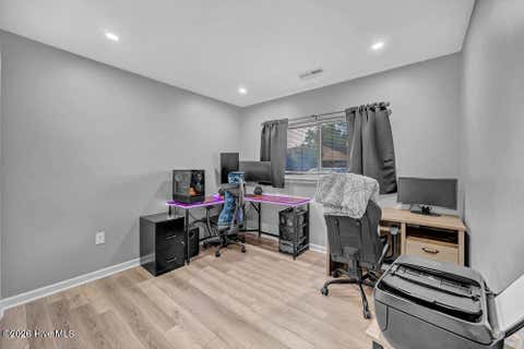 Tiny photo for 908 Summerlin Falls Court, Wilmington, NC 28412 (MLS # 100588016)