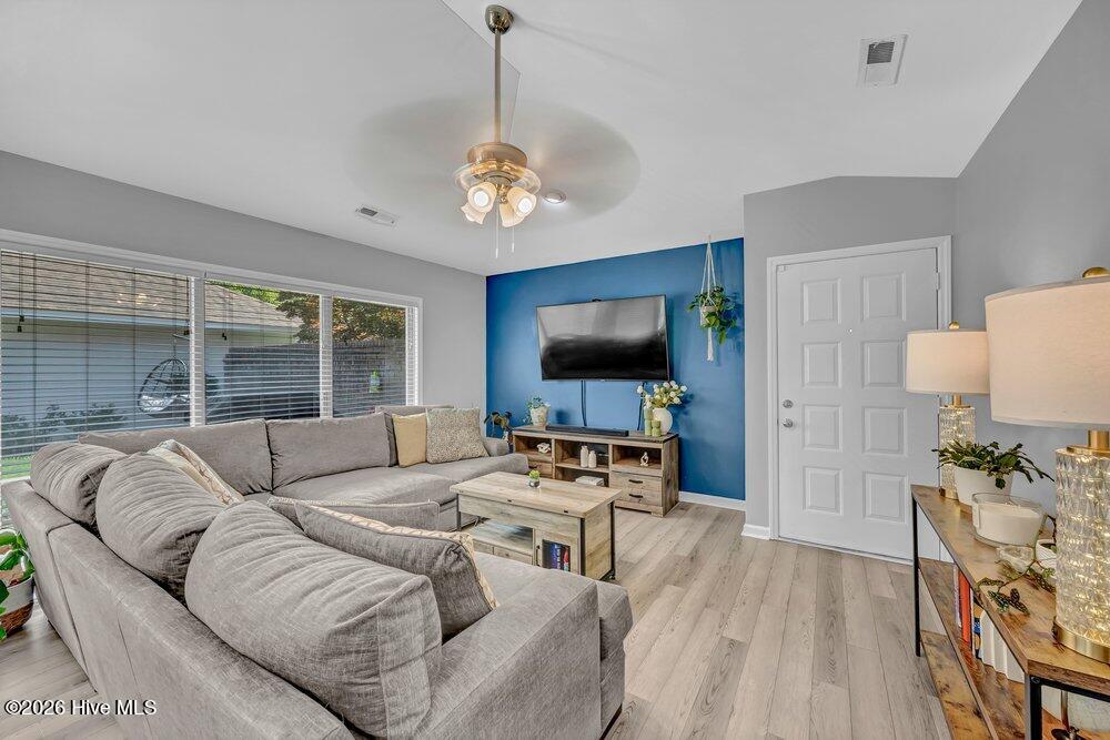 908 Summerlin Falls Court