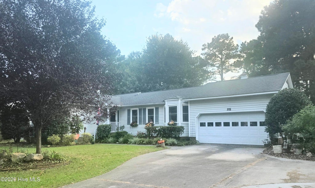 Photo of 715 Plantation Drive, New Bern, NC 28562 (MLS # 100607380)