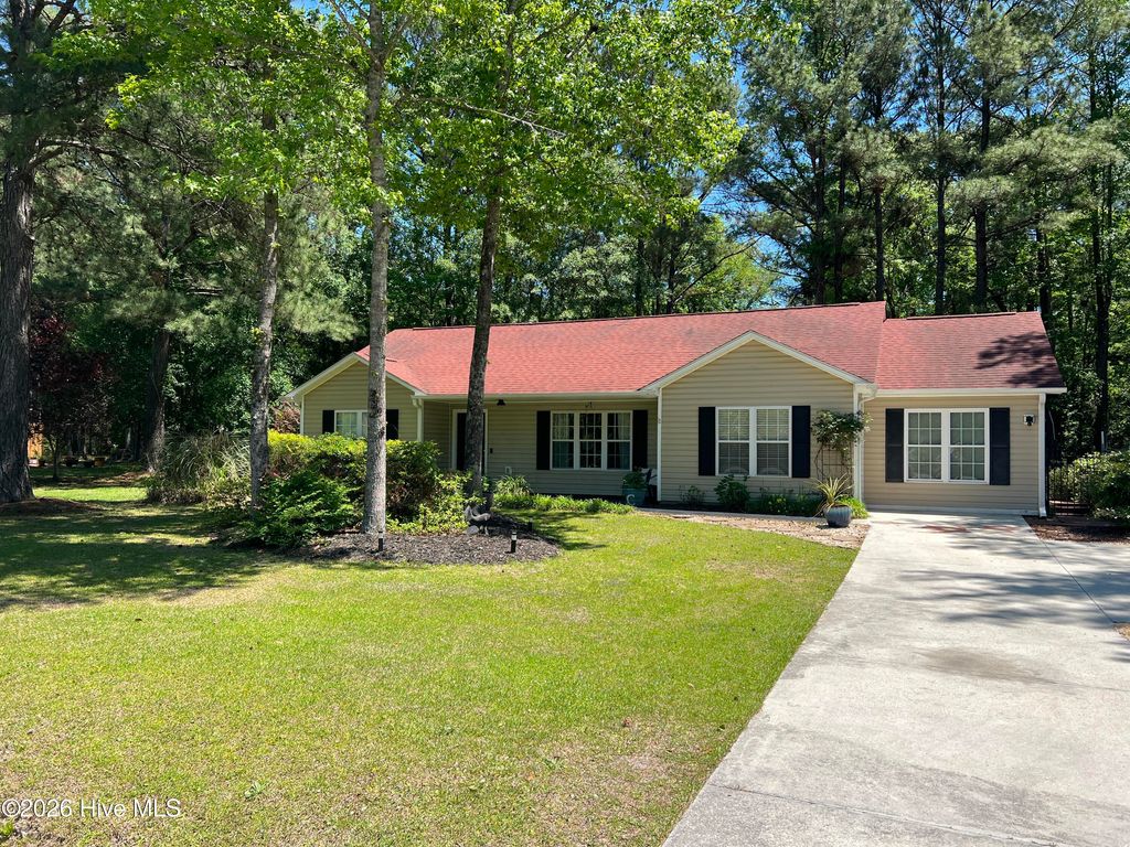 Photo of 106 Marcil Lane, Hampstead, NC 28443 (MLS # 100572171)