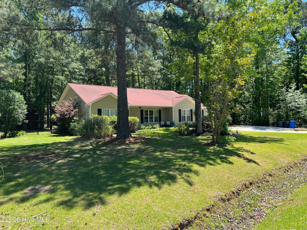 Photo of 106 Marcil Lane, Hampstead, NC 28443 (MLS # 100572171)