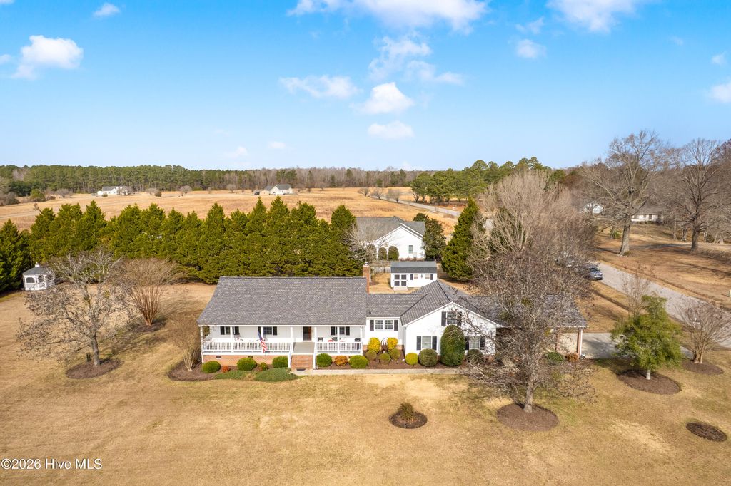 Photo of 342 Riverfront Drive, Hertford, NC 27944 (MLS # 100556029)