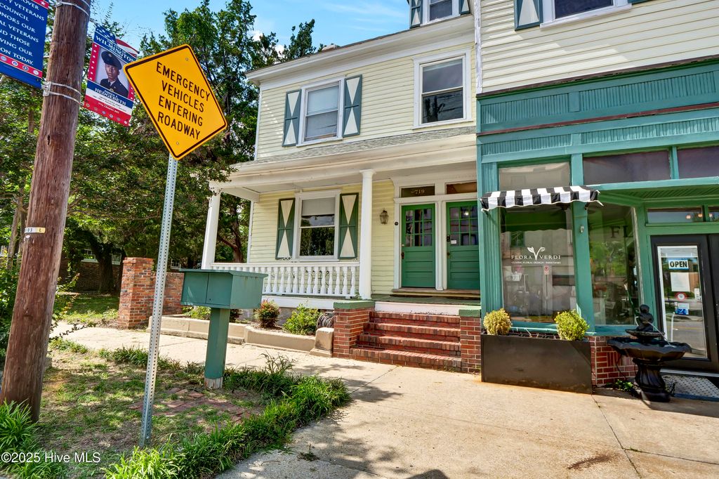 Photo of 729 Princess Street, Wilmington, NC 28401 (MLS # 100557757)