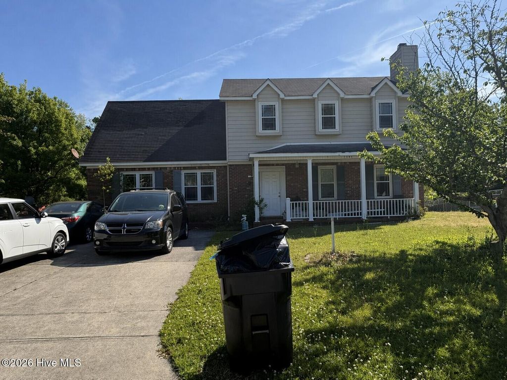 Photo of 2644 Idlebrook Circle, Midway Park, NC 28544 (MLS # 100567333)